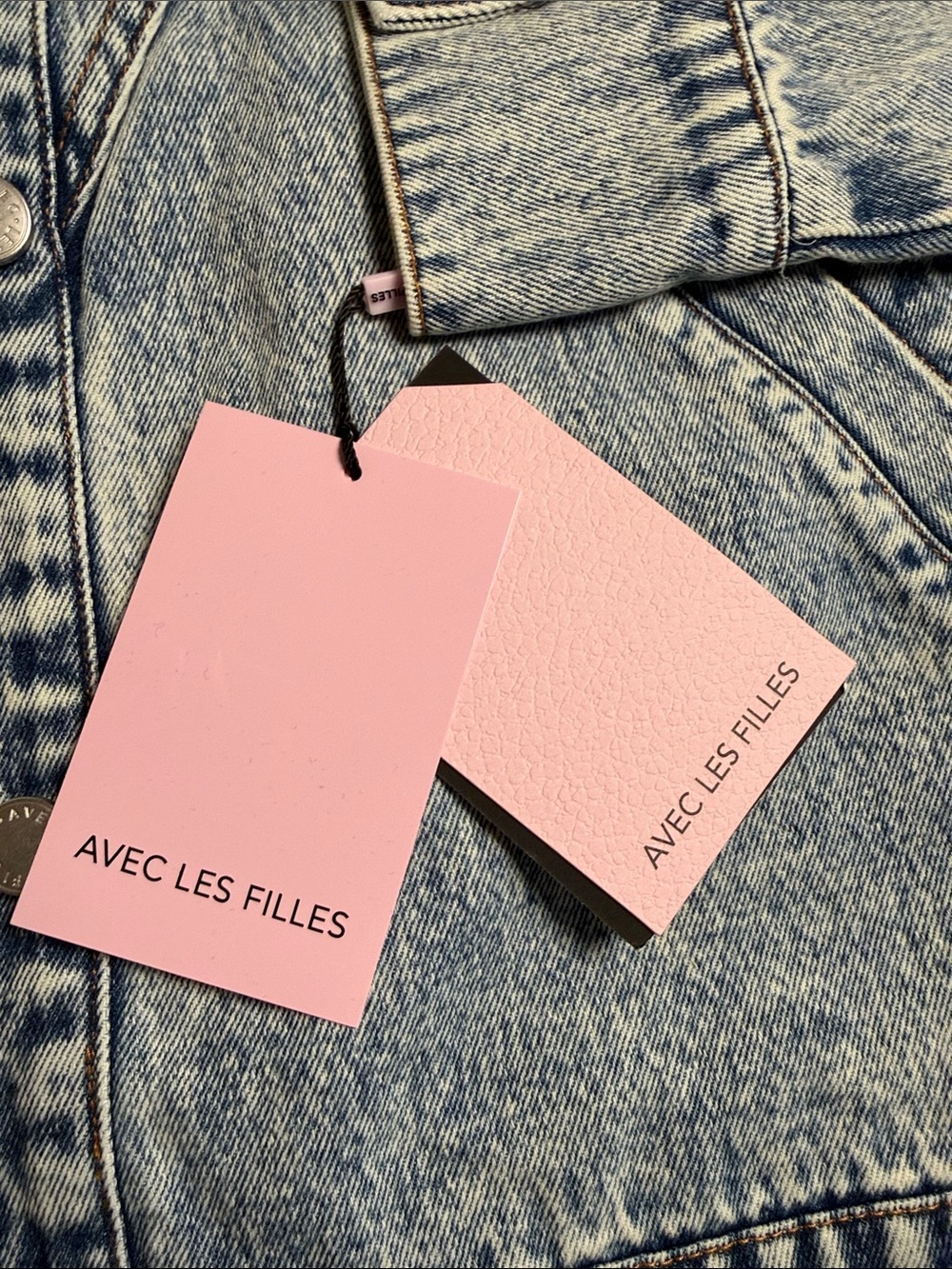Avec Les Filles 80s Style Light Acid-Wash Blue Denim Jacket - Picture 3 of 8